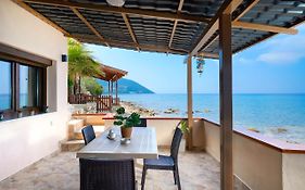 To Kyma - Seafront House